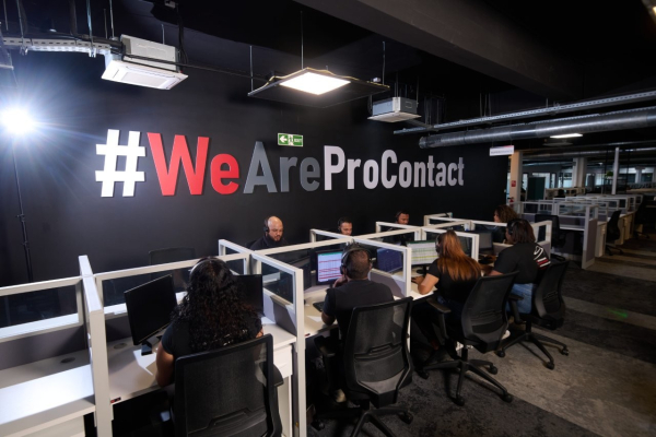Agents ProContact en action dans les locaux Île Maurice — #WeAreProContact centre de contact externalisé
