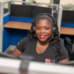 Asmine, référente service client chez ProContact depuis 6 ans, entre Rodrigues et Maurice