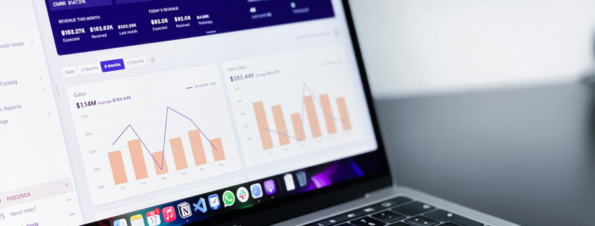 Commercial ProContact validant la qualification des leads issus d'un score IA