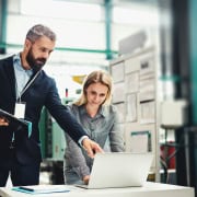 Externalisation back office et contrôle qualité Équipe en charge d’un processus d’externalisation back office