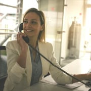 Externalisation des téléventes B2B par téléphone Externalisation téléventes B2B avec conseiller au téléphone