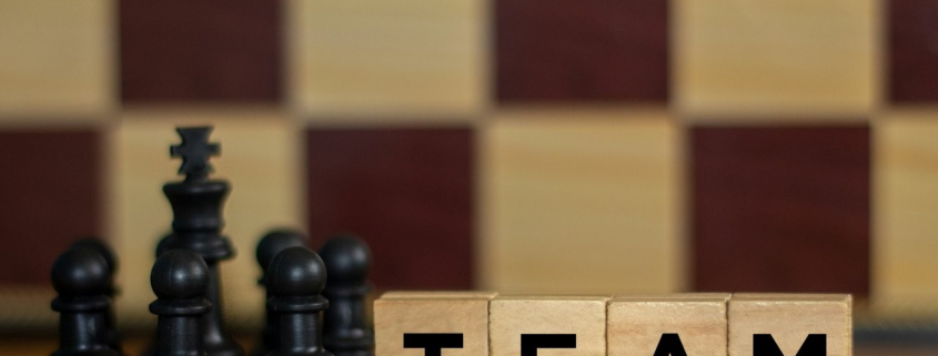 Équipe commerciale définissant les critères de qualification des leads B2B